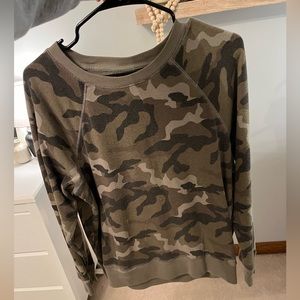 American Eagle crewneck